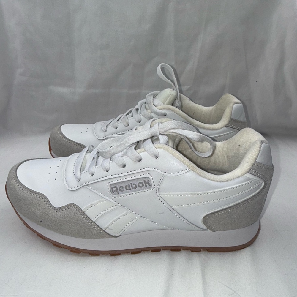 Reebok Women’s Classic White and Gray athletic sneakers size 8.5